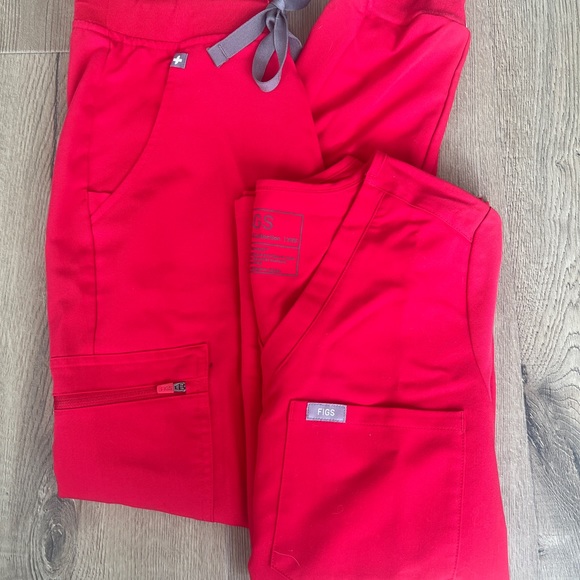 FIGS Scrubs - Picture 13 of 15